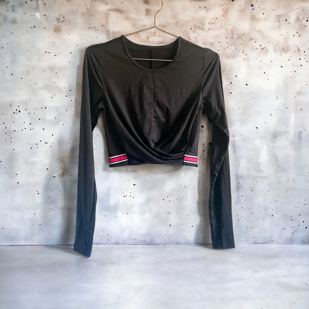 NWT Fabletics crop top Women XS